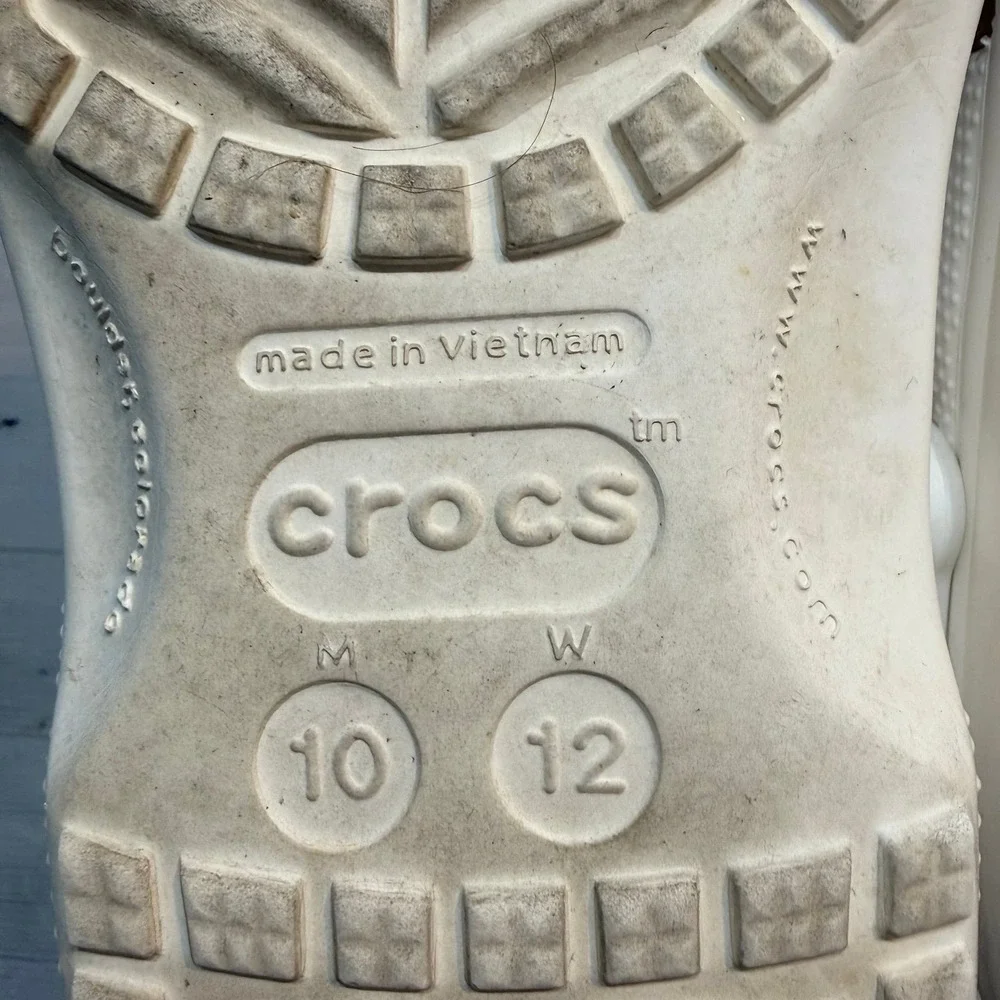 Crocs classic clogs shoes white‎ men 10 women's 12